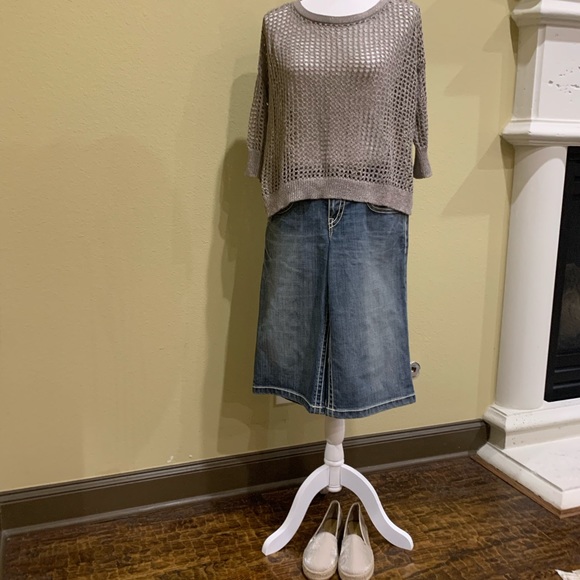 Elie Tahari Wide Leg Blue Jeans Shorts - Picture 2 of 9